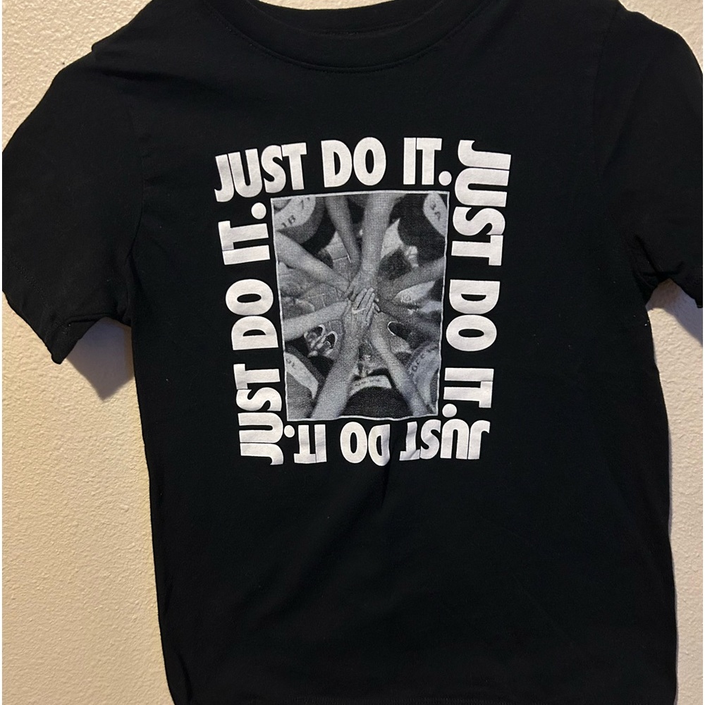 A nike T shirt Size S